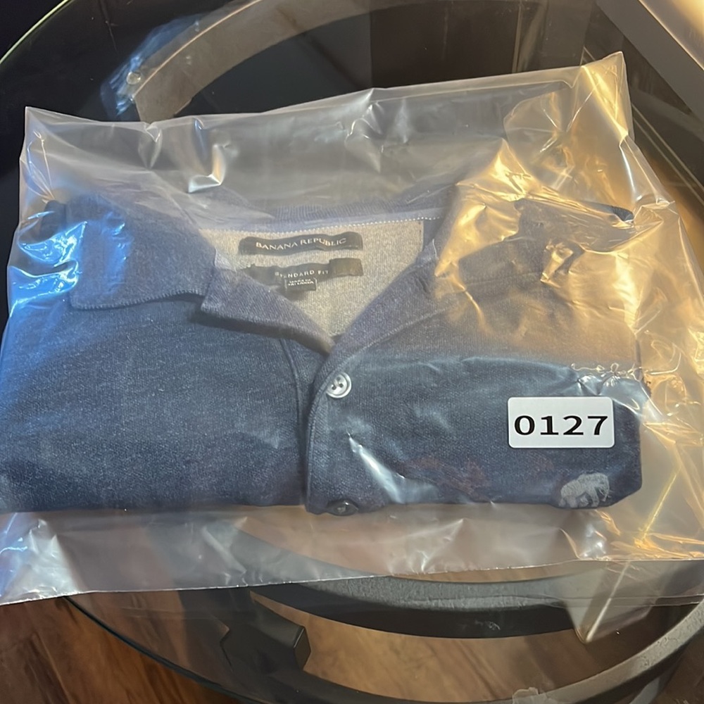 Banana Republic Standard Fit Polo- Large - Picture 7 of 7